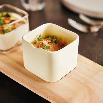 Чаша квадратная 180мл 7.5x7.5см MEKKANO