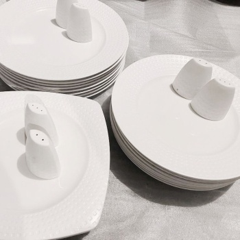 Набор солонка и перечница SATINIQUE