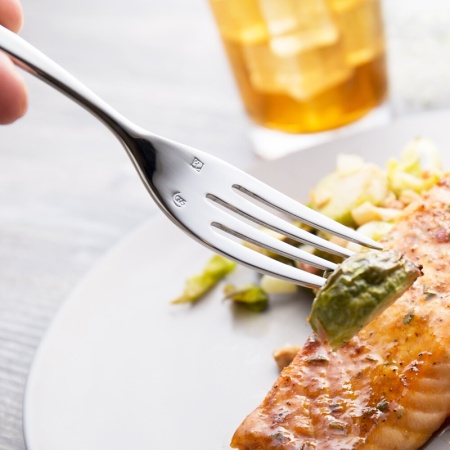 Вилка столовая 21см EZZO