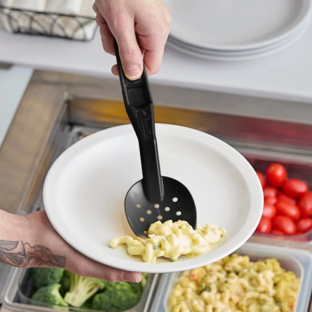 Ложка сервировочная 28.3см перфорированная черная Cambro