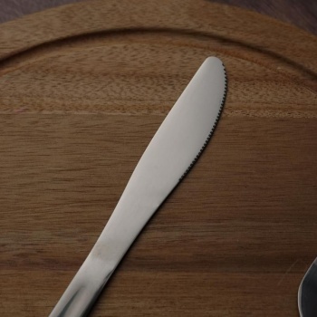 Нож столовый 20.7см BISTRO