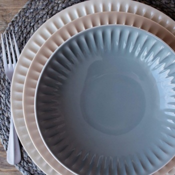 Тарелка глубокая Ø22см RIBBY графит