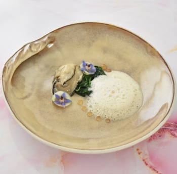 Блюдо глубокое Ø23см Shell Sand M - Raw by RBC