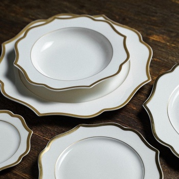 Тарелка Ø28см IONICA gold rims - цвет слоновой кости