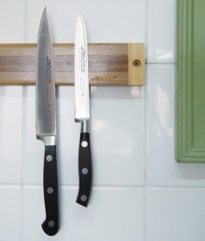 Держатель магнитный для ножей 30см Arcos бамбук