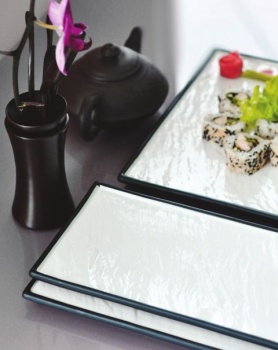 Блюдо квадратное 30x30см Relief белое с черным бортом - P.L. Proff Cuisine