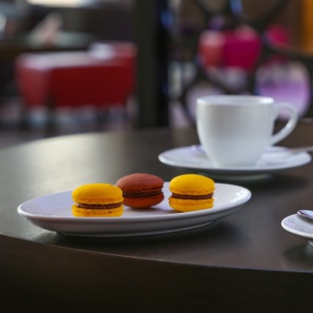 Тарелка овальная 21x15см CHARM+