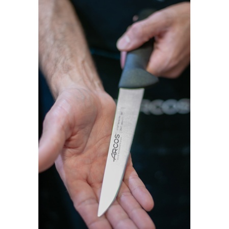 Нож разделочный 18см узкий 2900 черный