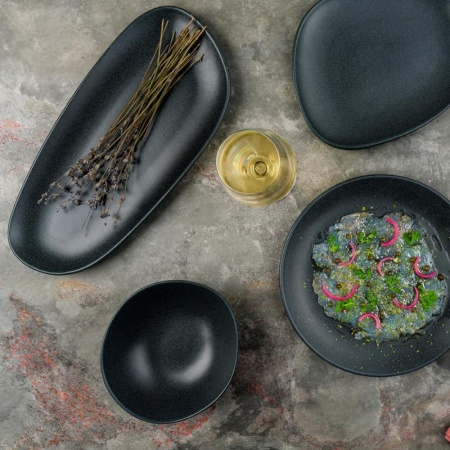 Блюдо, тарелка прямоугольная 34x16см GRAPHITE Vago