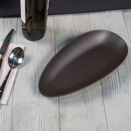 Тарелка овальная, селедочница 30x14см Black RAW Stellar